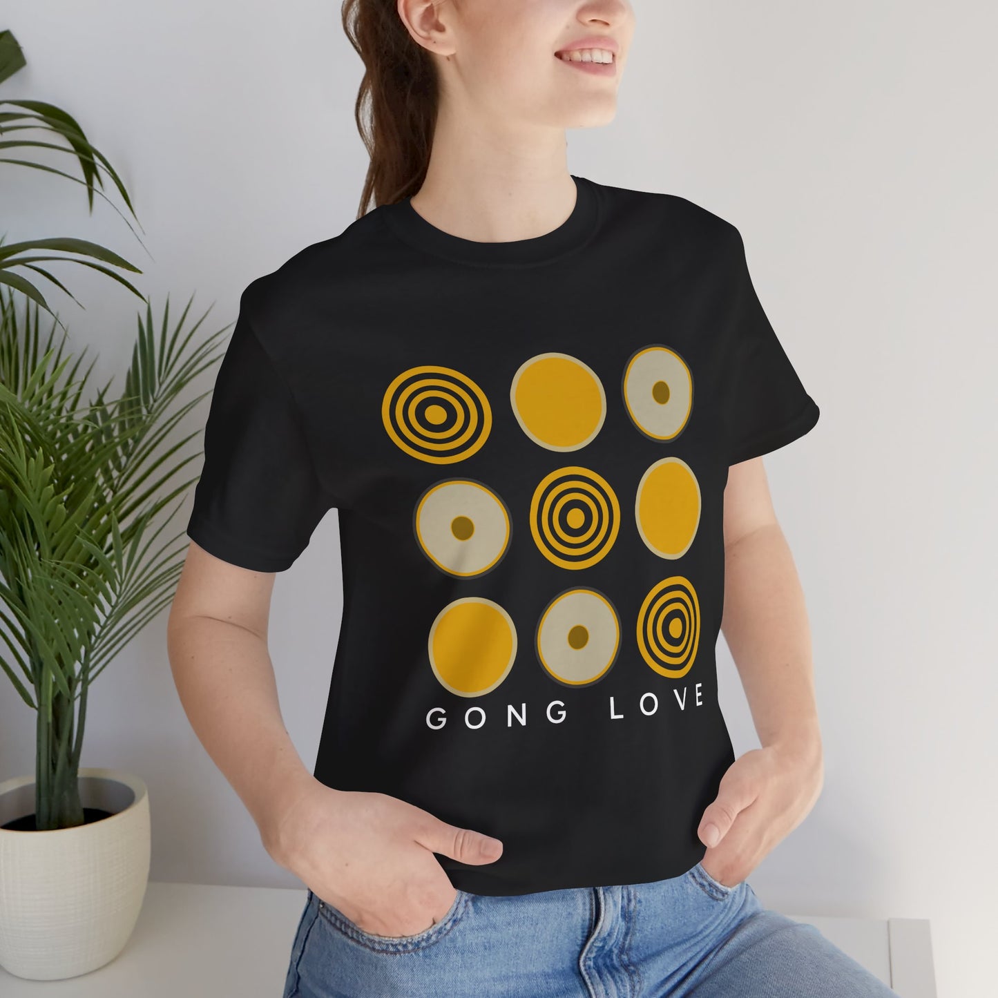 GONG LOVE 2 (B+C Unisex tee)