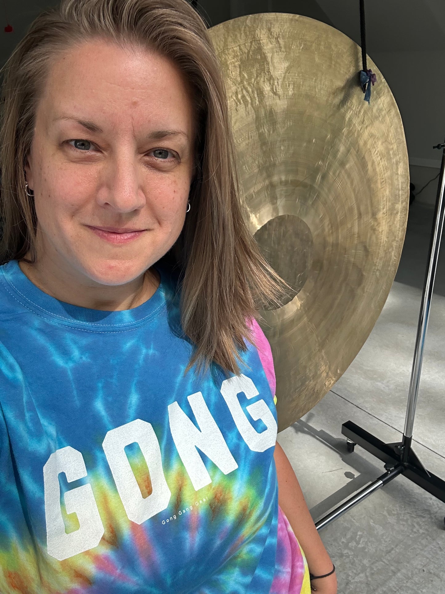 GONG TIE DYE (Gildan Unisex tee)